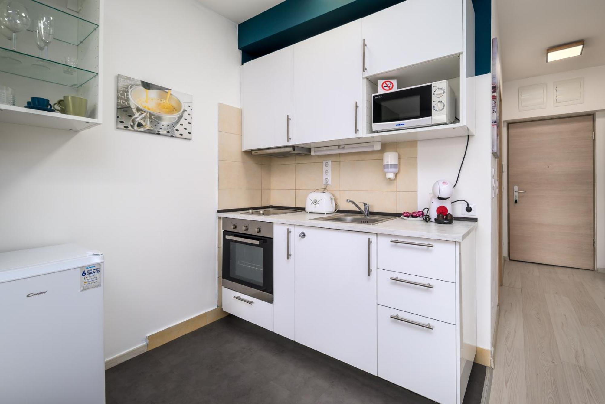 Atrium Residence Deluxe Suite-Free Parking Garage Same Building Budapest Exterior photo